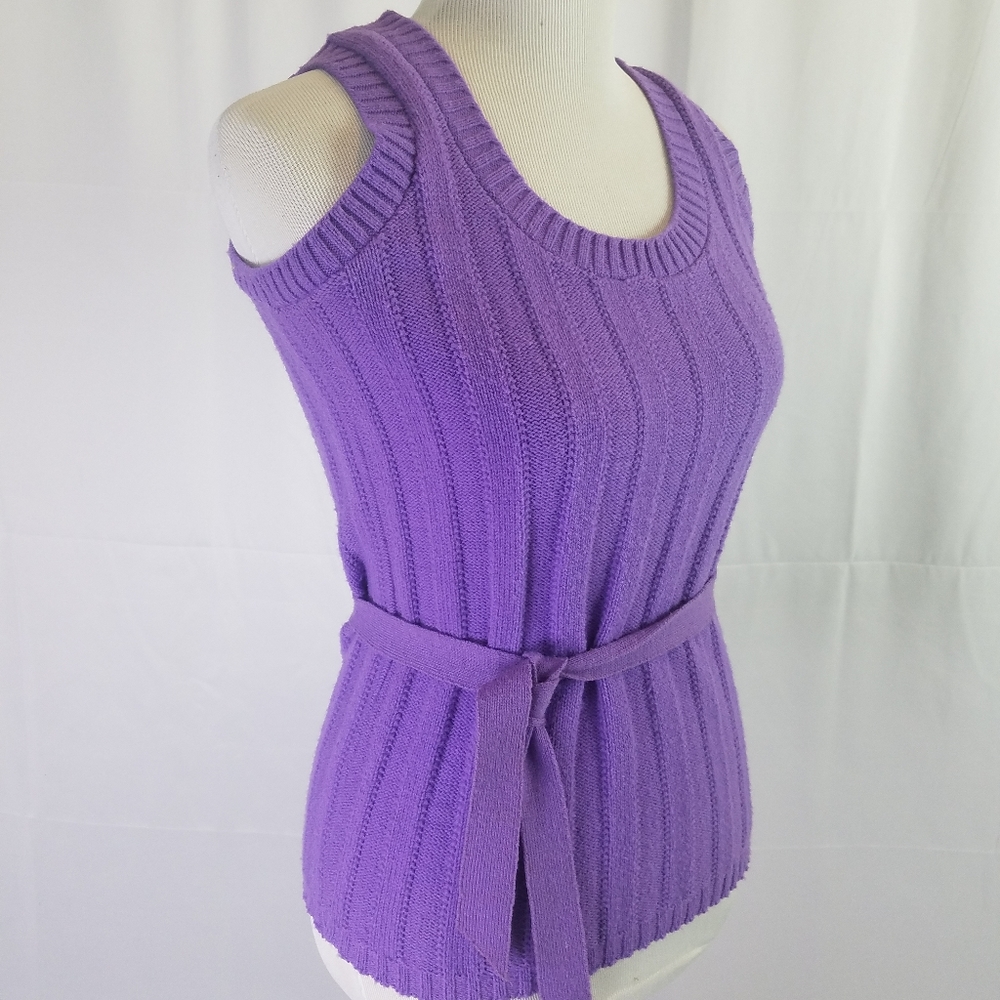 VTG Jantzen 1970s  sleeveless purple sweater